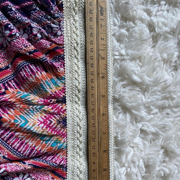 Patterned Shorts - Picture 4 of 9